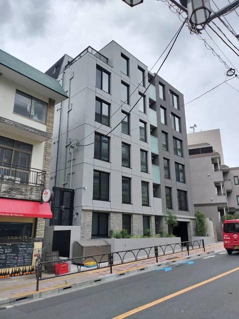 【GRANPASEO成城学園前の建物外観】