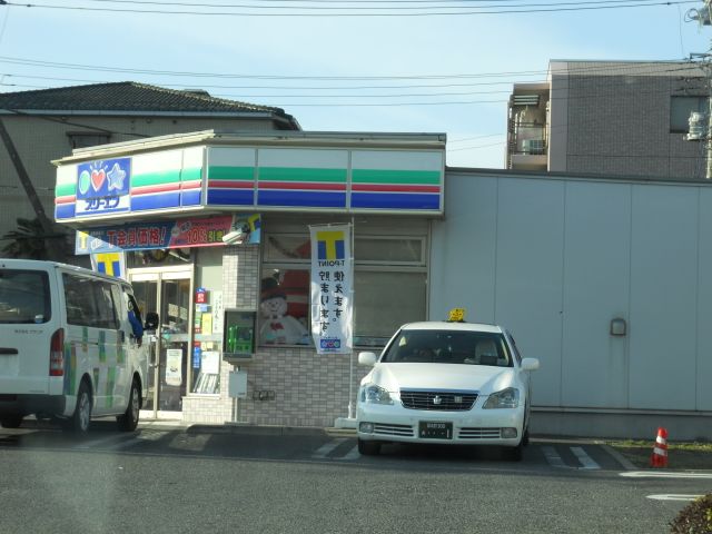 コンビニ　スリーエフ（コンビニ）まで90m