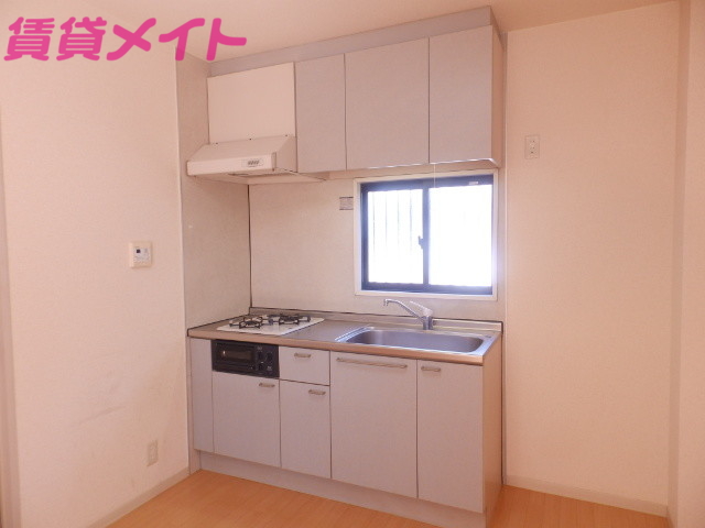 キッチン　同物件別室写真