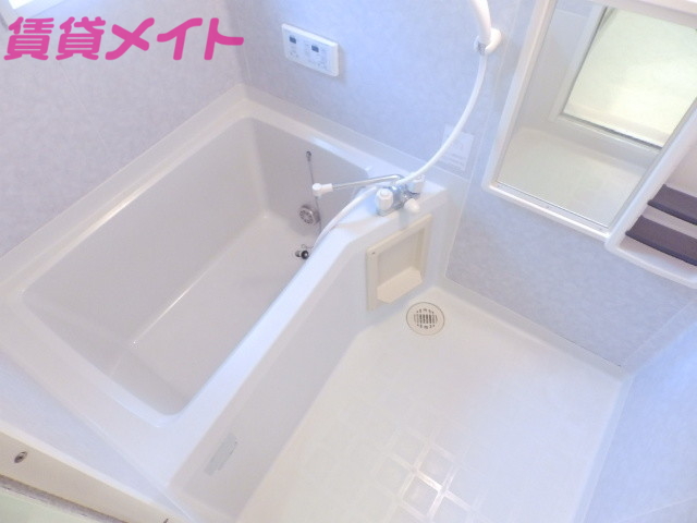 バス・シャワールーム　同物件別室写真