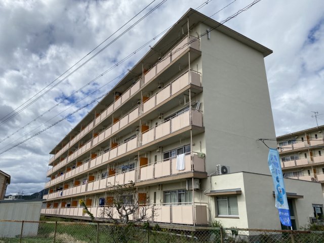 神崎郡福崎町馬田のマンションの建物外観