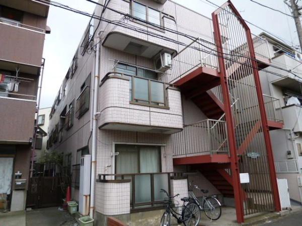 川崎市川崎区鋼管通のマンションの建物外観