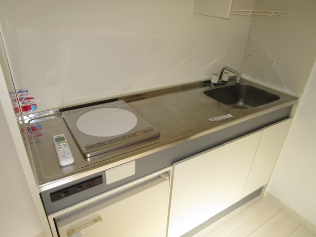 キッチン　同物件別室です。
