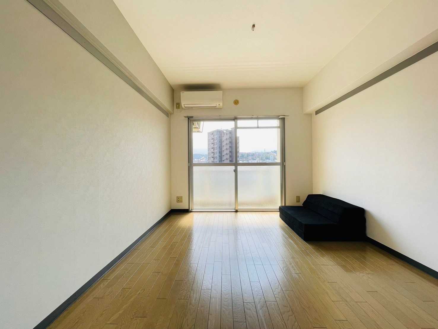 居室・リビング　同タイプのお部屋です。ソファーはありません。