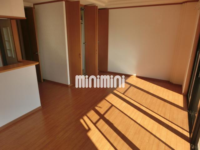 居室・リビング　１５．１帖あるリビング