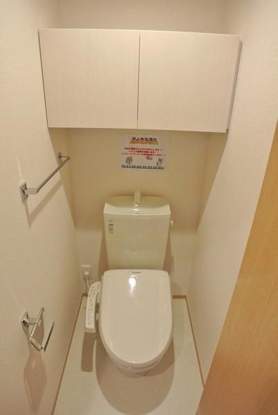 トイレ　☆嬉しい温水洗浄便座☆