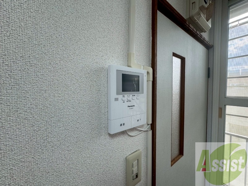 セキュリティ　ＴＶモニター付インターホンです。来客者の顔が見えるので安心！