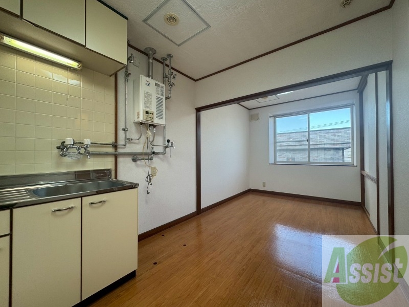 居室・リビング　広くてキレイなお部屋が広がっていて、充実した生活が送れそう。