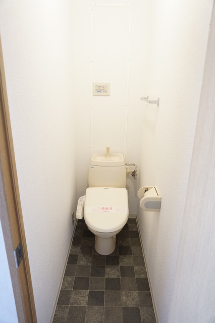 トイレ　洗浄機能付きトイレ