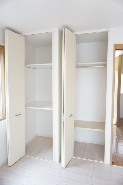 収納　居室のクローゼットと物入れ