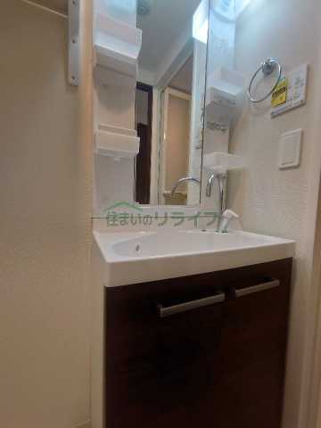 洗面設備　別部屋の参考写真になります。