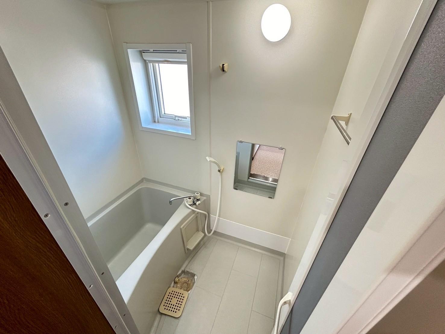 バス・シャワールーム　浴室