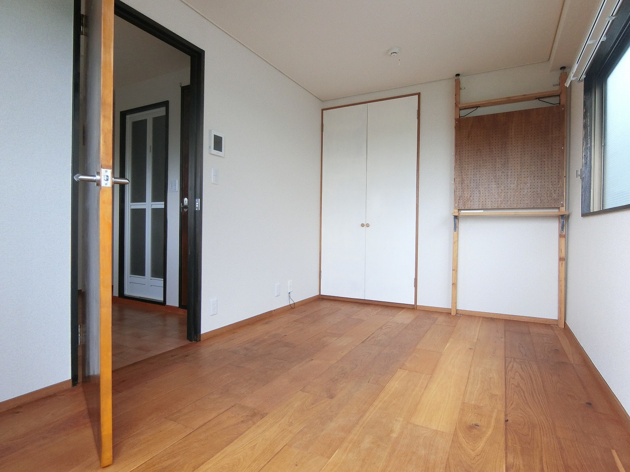 居室・リビング　※別部屋参考写真