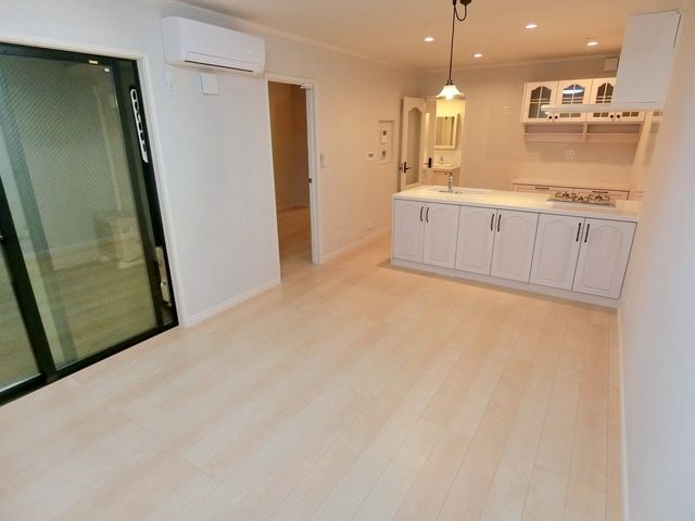 居室・リビング　☆広いリビング☆