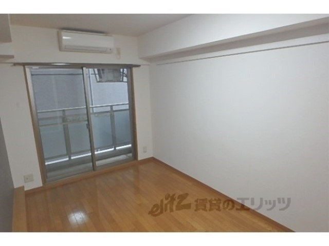 居室・リビング　居室