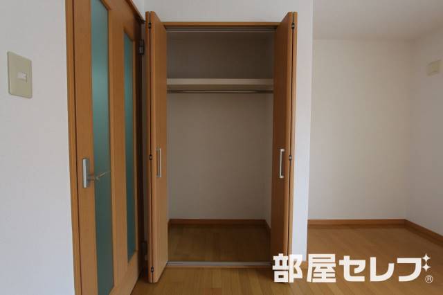 収納　※１０３号室内装写真参照