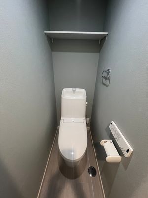 トイレ　トイレ