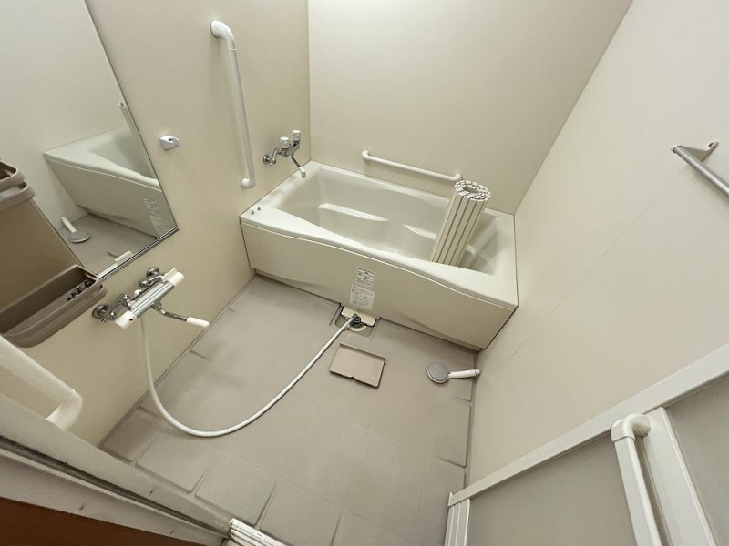 バス・シャワールーム　浴室