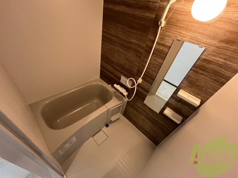 バス・シャワールーム　お風呂になります。一日の疲れを癒してくださいね。