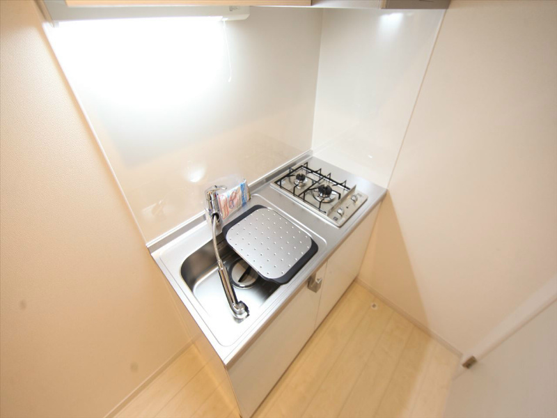キッチン　システムキッチン（ガス2口）冷蔵庫・レンジ等用意できます