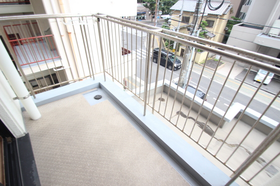 バルコニー　※別部屋の写真です