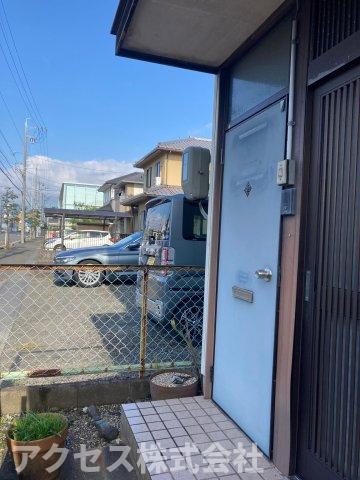 ＪＲ東海道本線 静岡駅 徒歩25分 2階建 築37年の玄関写真