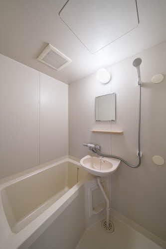 バス・シャワールーム　バスルーム