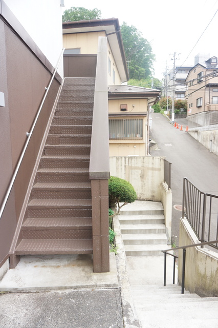 エントランス　階段