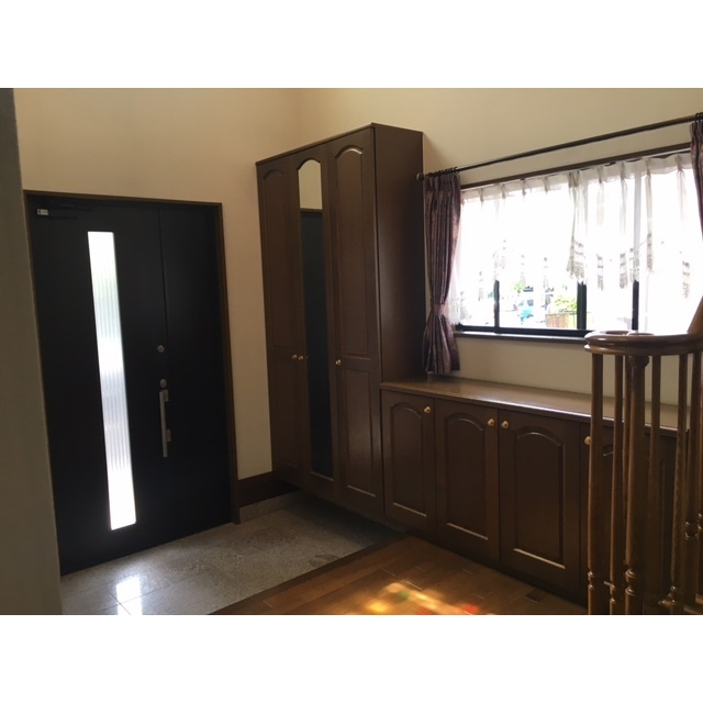 玄関　吹き抜け玄関