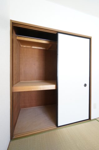 収納　※同物件・反転タイプの写真です。