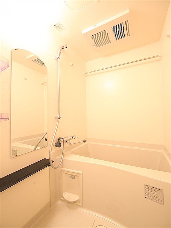 バス・シャワールーム　バスルーム