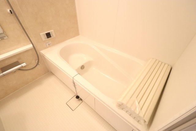 バス・シャワールーム　北側洋室