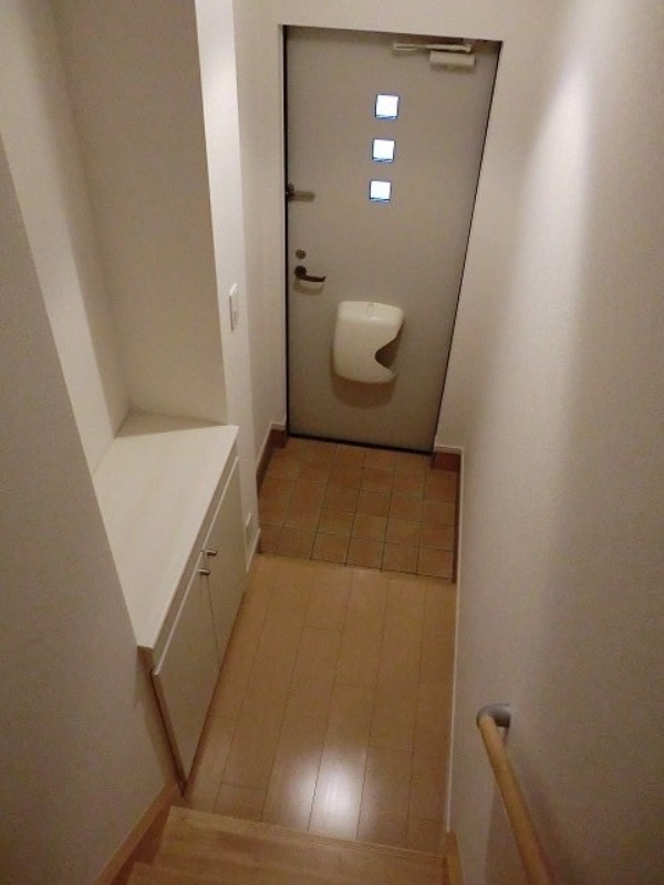 玄関　図面と現状に相違がある場合には現状を優先