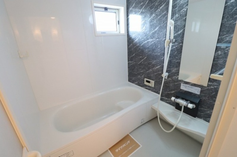 バス・シャワールーム　図面と現状に相違がある場合には現状を優先