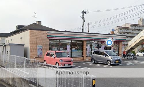 コンビニ　セブンイレブン（コンビニ）まで992m