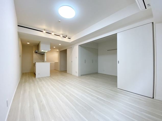 居室・リビング　※別部屋参考写真