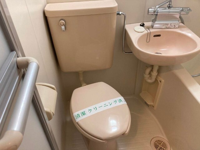 トイレ　※工事前のお写真となります