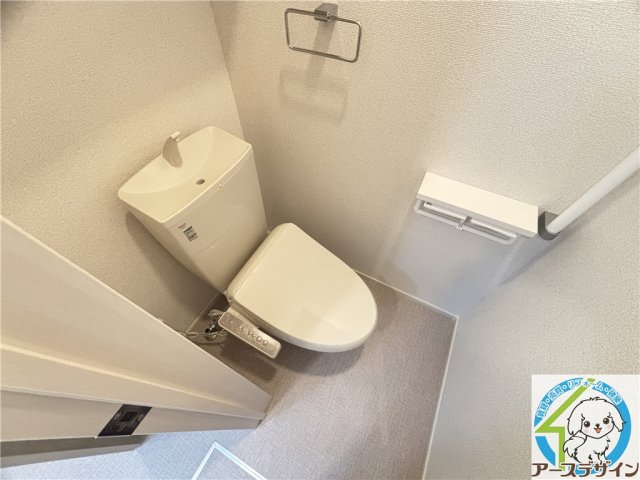 トイレ　※同施工会社の同タイプ写真