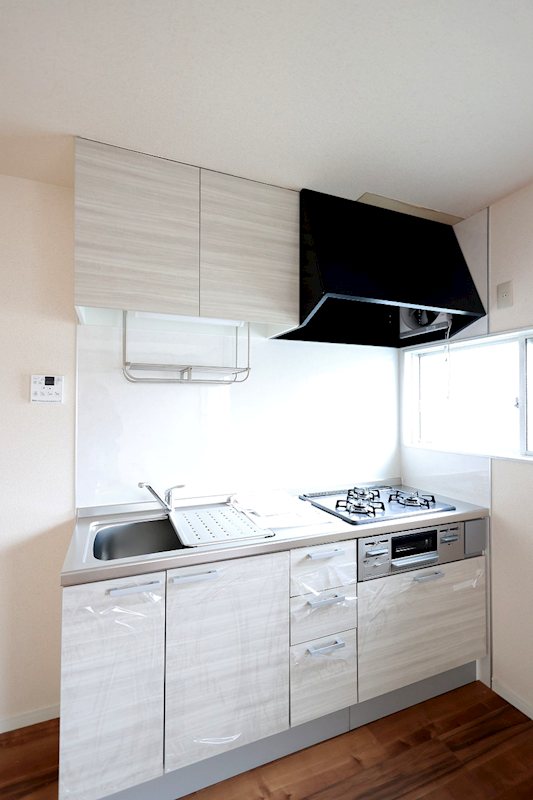 キッチン　グリル付3口コンロのシステムキッチンで楽しくお料理☆