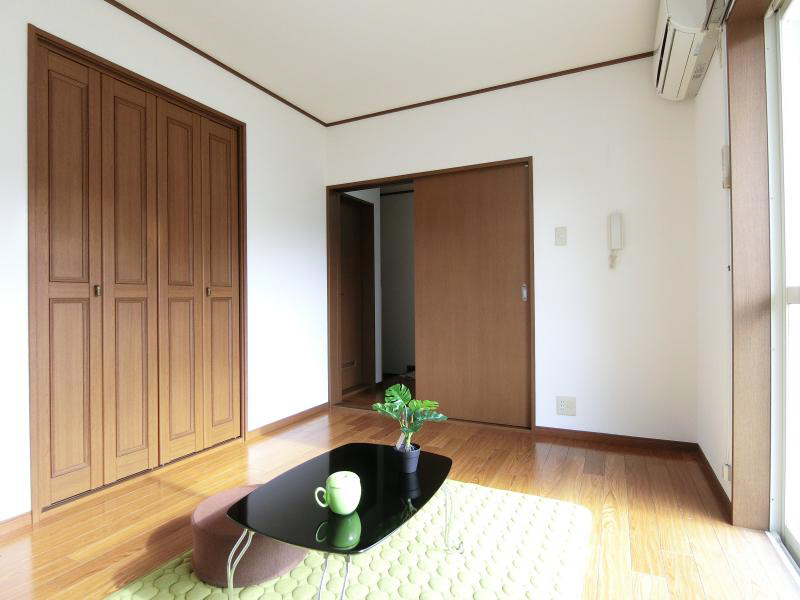 居室・リビング　家具は付きません。