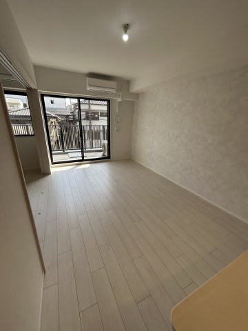 エントランス　ゆとりのあるエントランスです