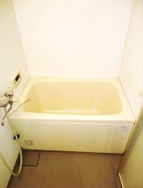 バス・シャワールーム　※別部屋の参考写真です。
