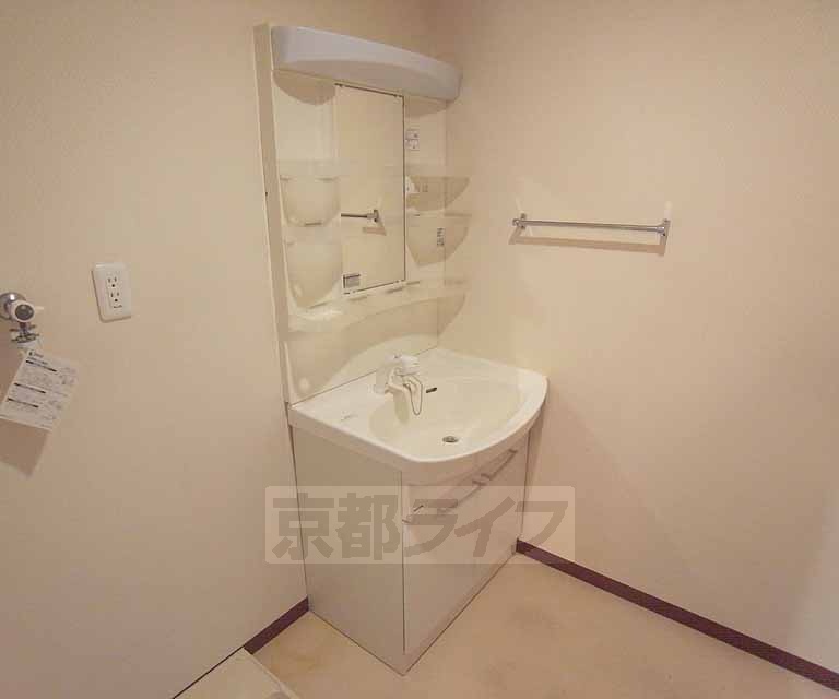 洗面設備　洗面台です。