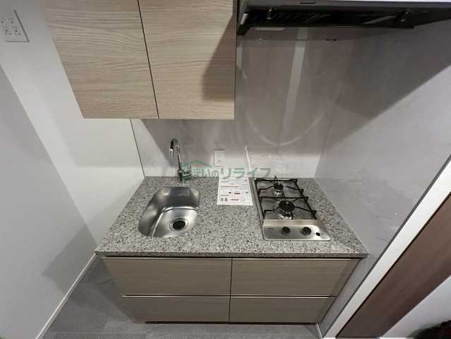 キッチン　同タイプの参考写真となります。