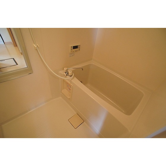 バス・シャワールーム　追炊き・浴室乾燥機能付き