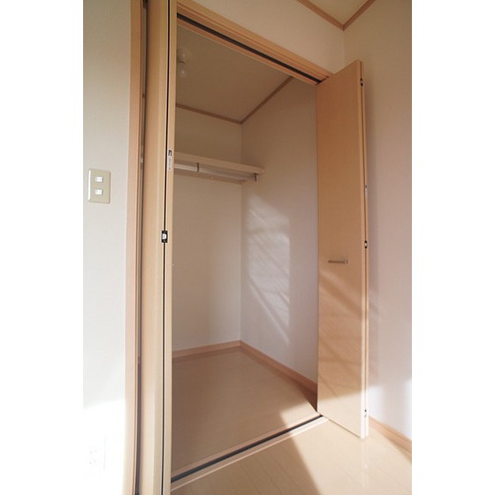 収納　たっぷり収納できるクローゼット