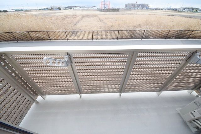 バルコニー　※反転タイプのお部屋のお写真です