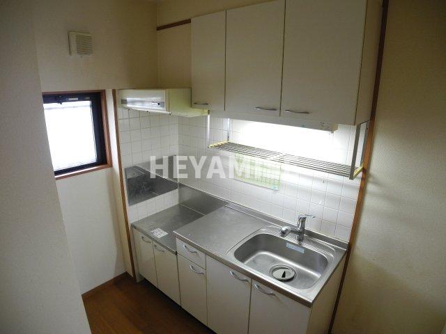 キッチン　※室内画像は別号室のもの