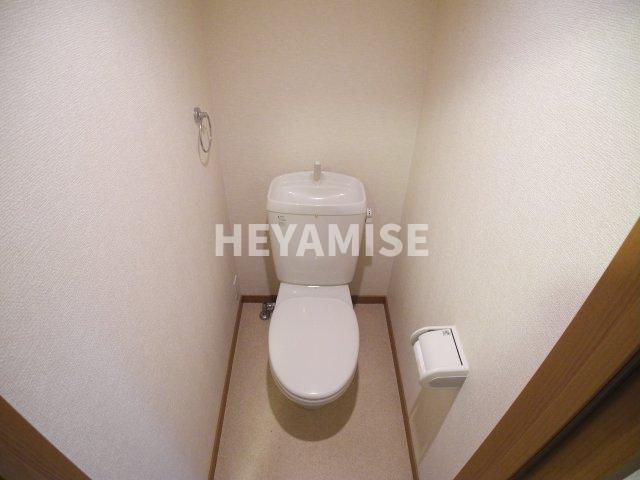 トイレ　※室内画像は別号室のもの