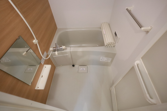 バス・シャワールーム　※別部屋の写真です